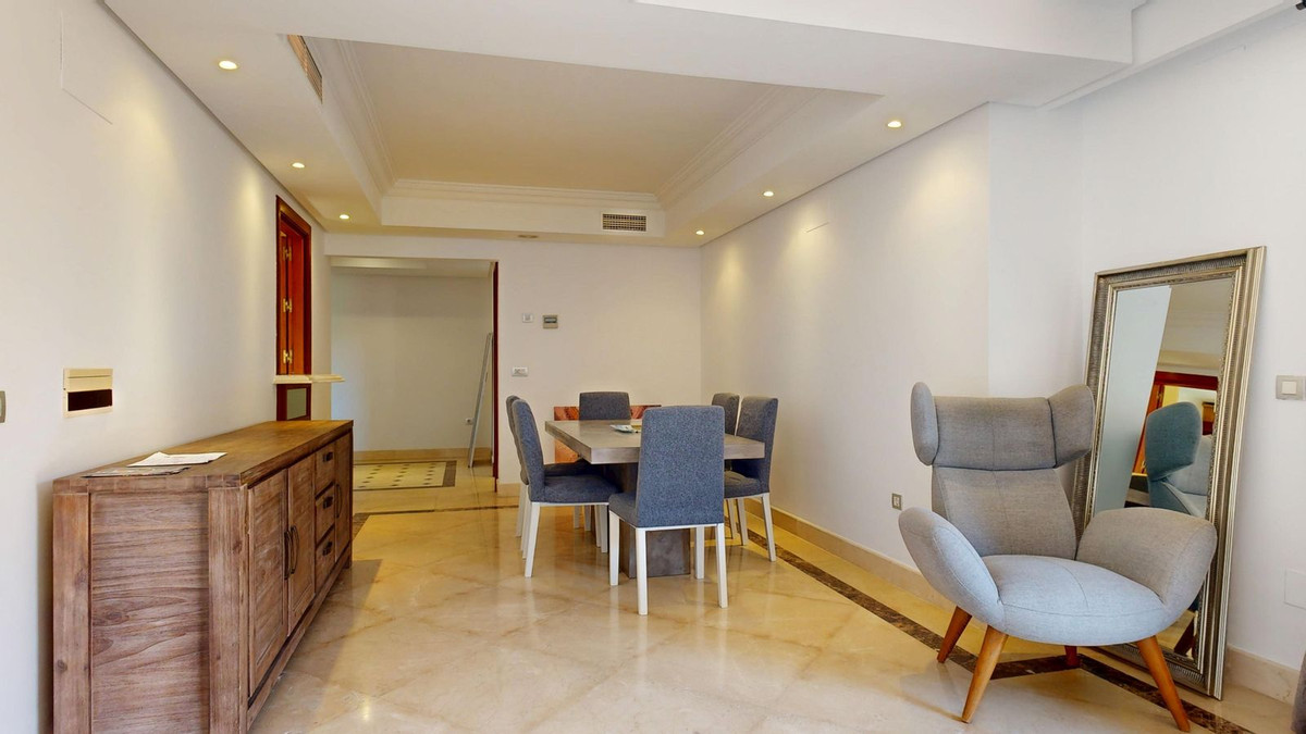 2 Bed Apartment for sale in Estepona Costa Del Sol, Málaga, Spain