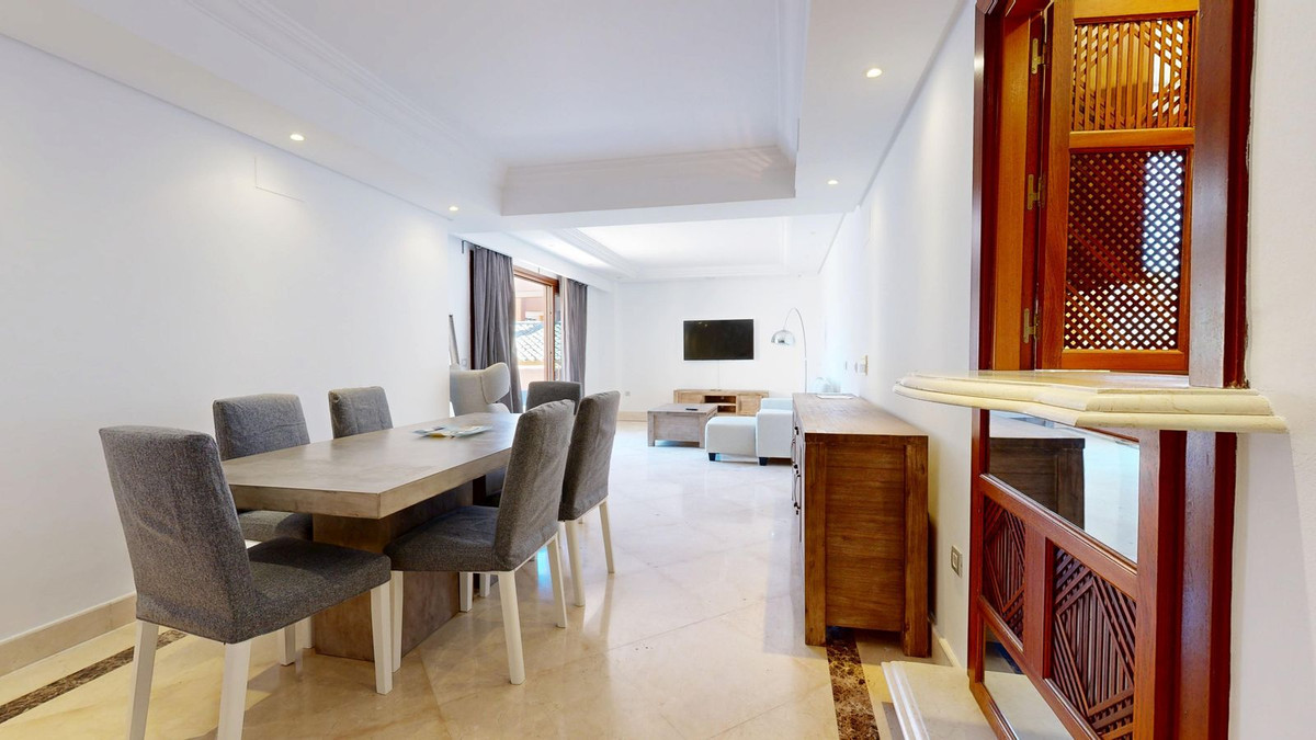 2 Bed Apartment for sale in Estepona Costa Del Sol, Málaga, Spain