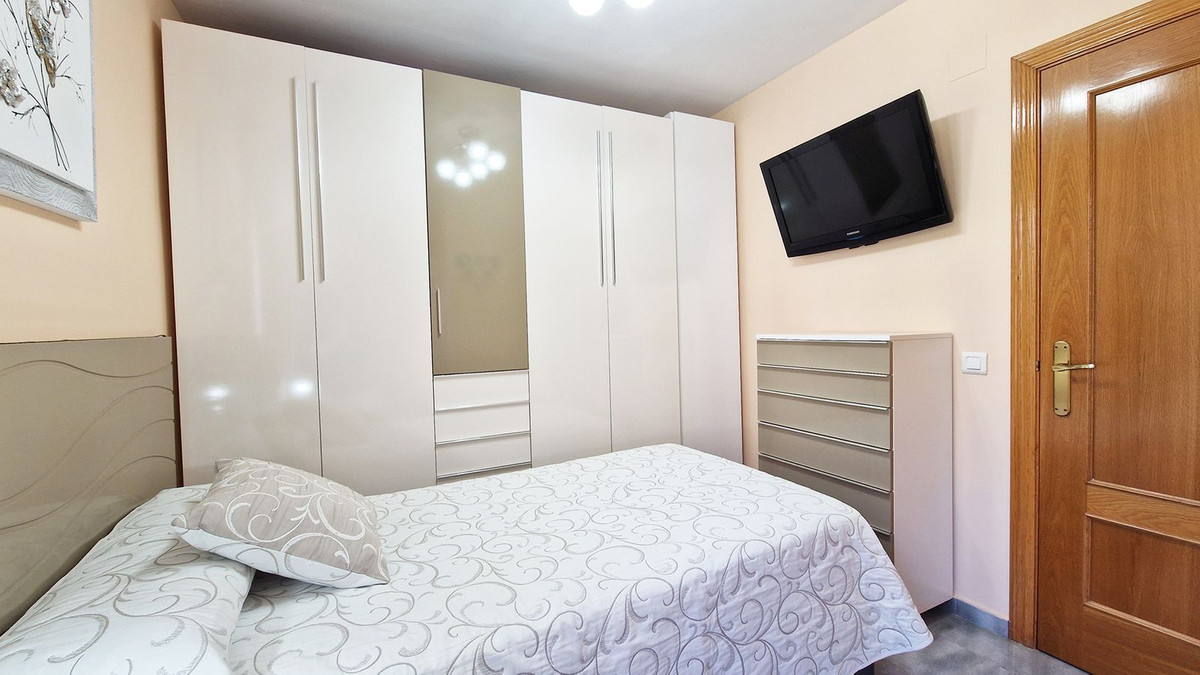 Se vende Apartamento Planta Media de 2 dormitorios en Costa Del Sol, Málaga, España