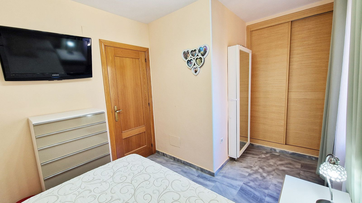 Se vende Apartamento Planta Media de 2 dormitorios en Costa Del Sol, Málaga, España