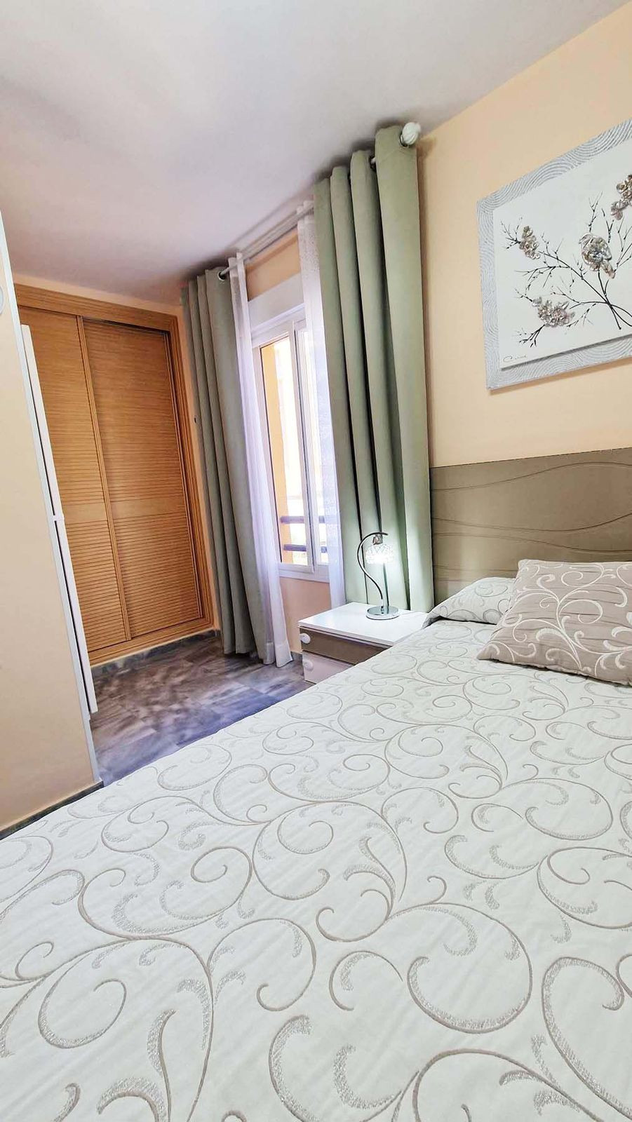 Se vende Apartamento Planta Media de 2 dormitorios en Costa Del Sol, Málaga, España
