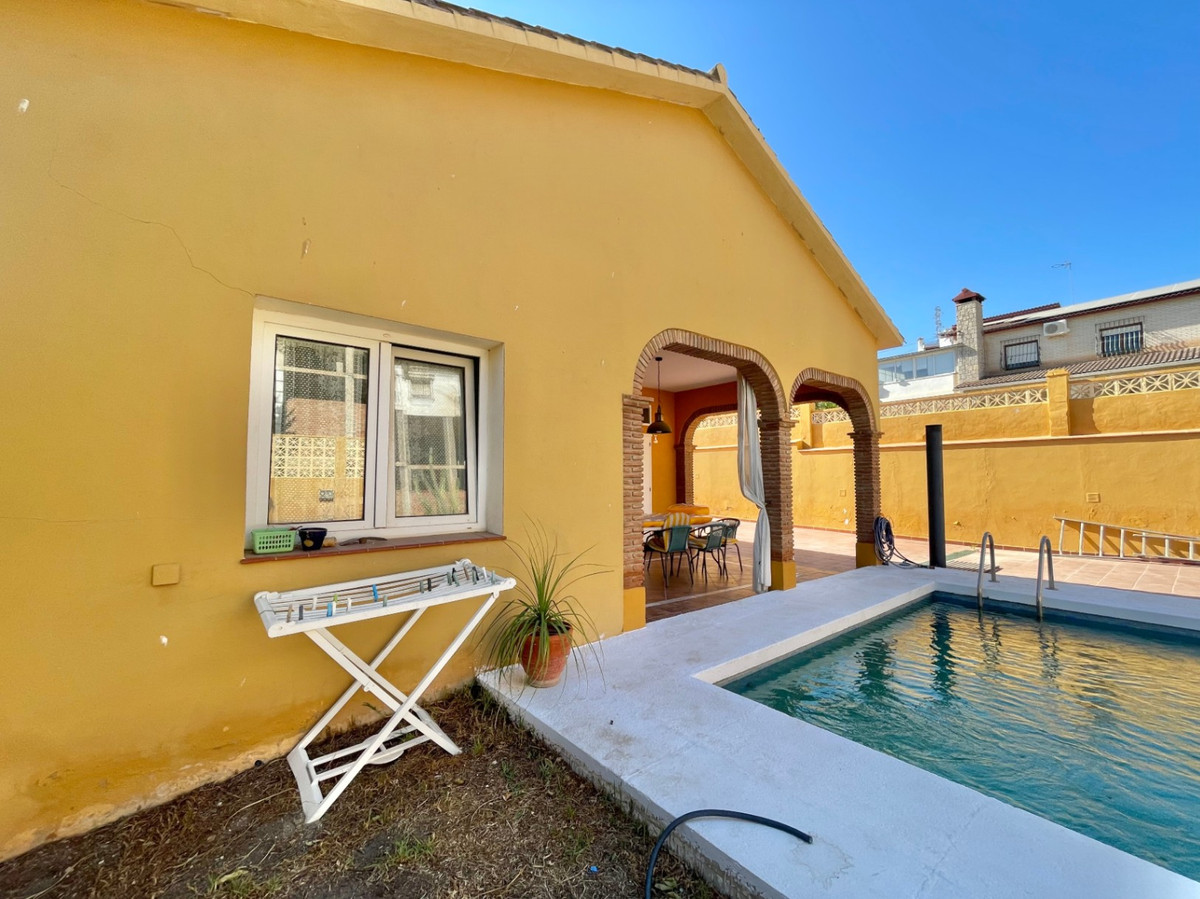 3 Bed Townhouse for sale in Rincón De La Victoria Costa Del Sol East, Málaga, Spain