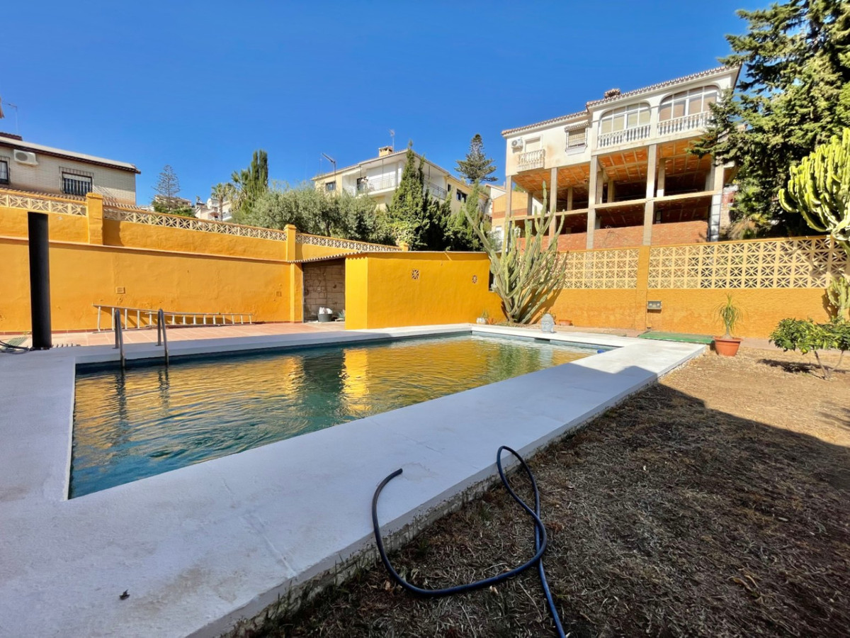 3 Bed Townhouse for sale in Rincón De La Victoria Costa Del Sol East, Málaga, Spain