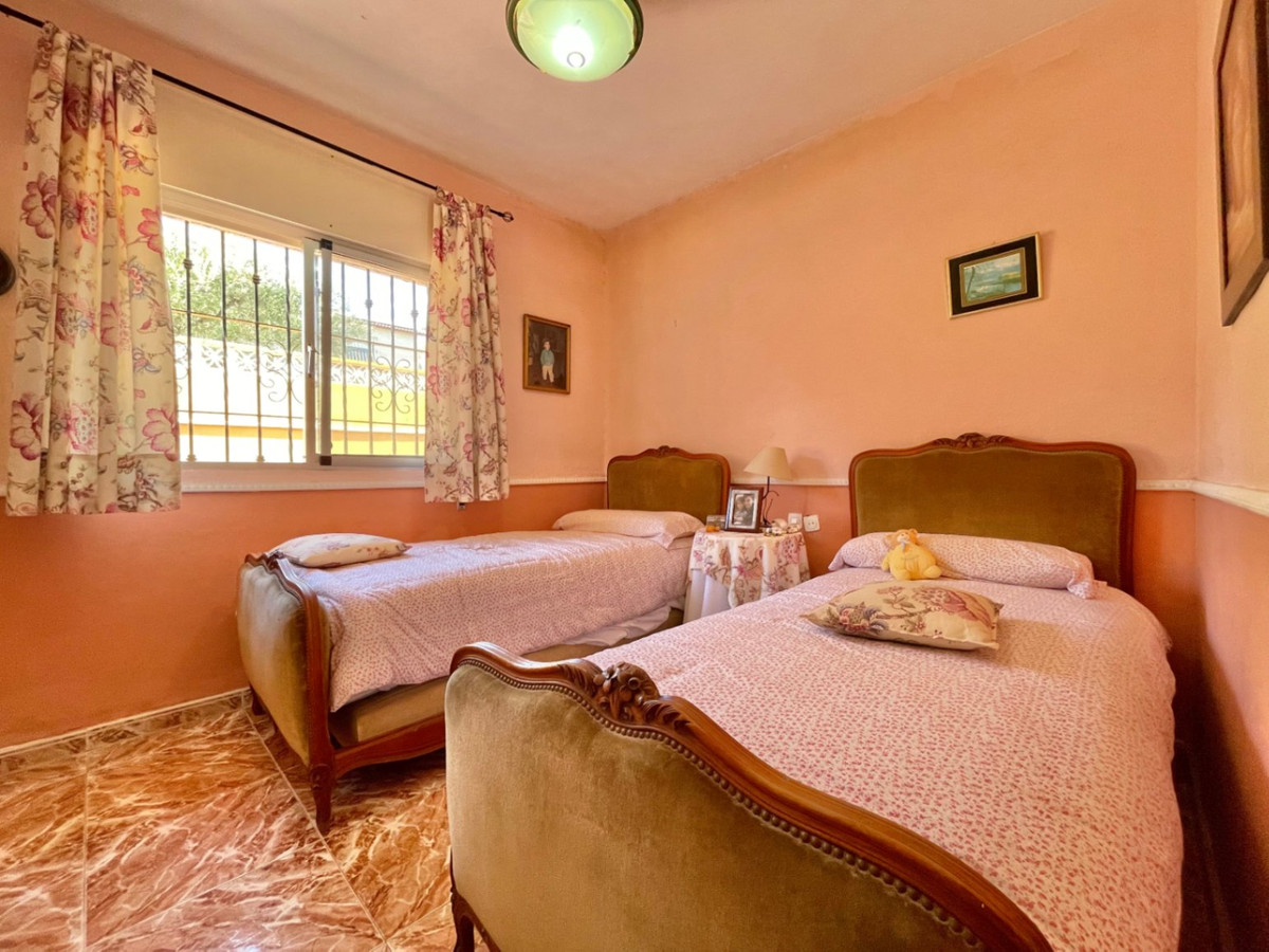 3 Bed Townhouse for sale in Rincón De La Victoria Costa Del Sol East, Málaga, Spain