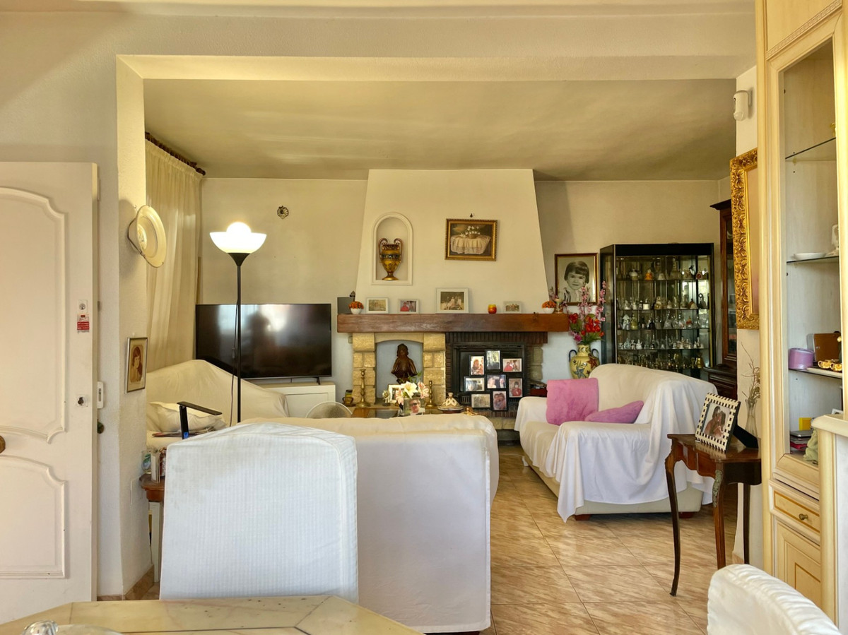 3 Bed Townhouse for sale in Rincón De La Victoria Costa Del Sol East, Málaga, Spain