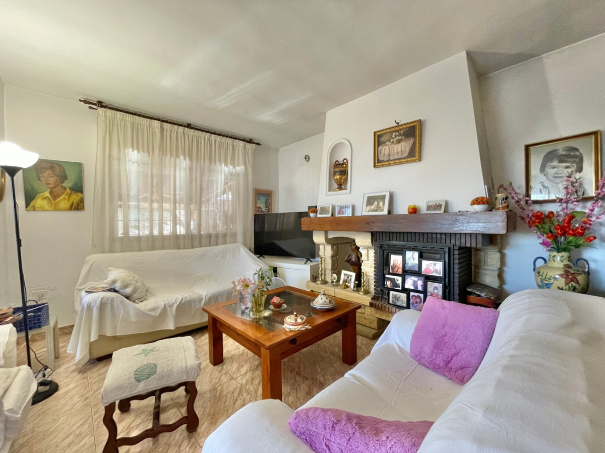 3 Bed Townhouse for sale in Rincón De La Victoria Costa Del Sol East, Málaga, Spain