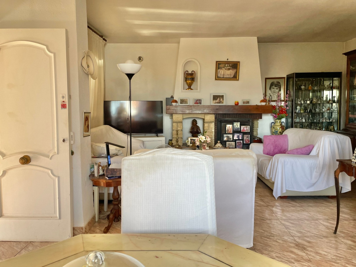 3 Bed Townhouse for sale in Rincón De La Victoria Costa Del Sol East, Málaga, Spain