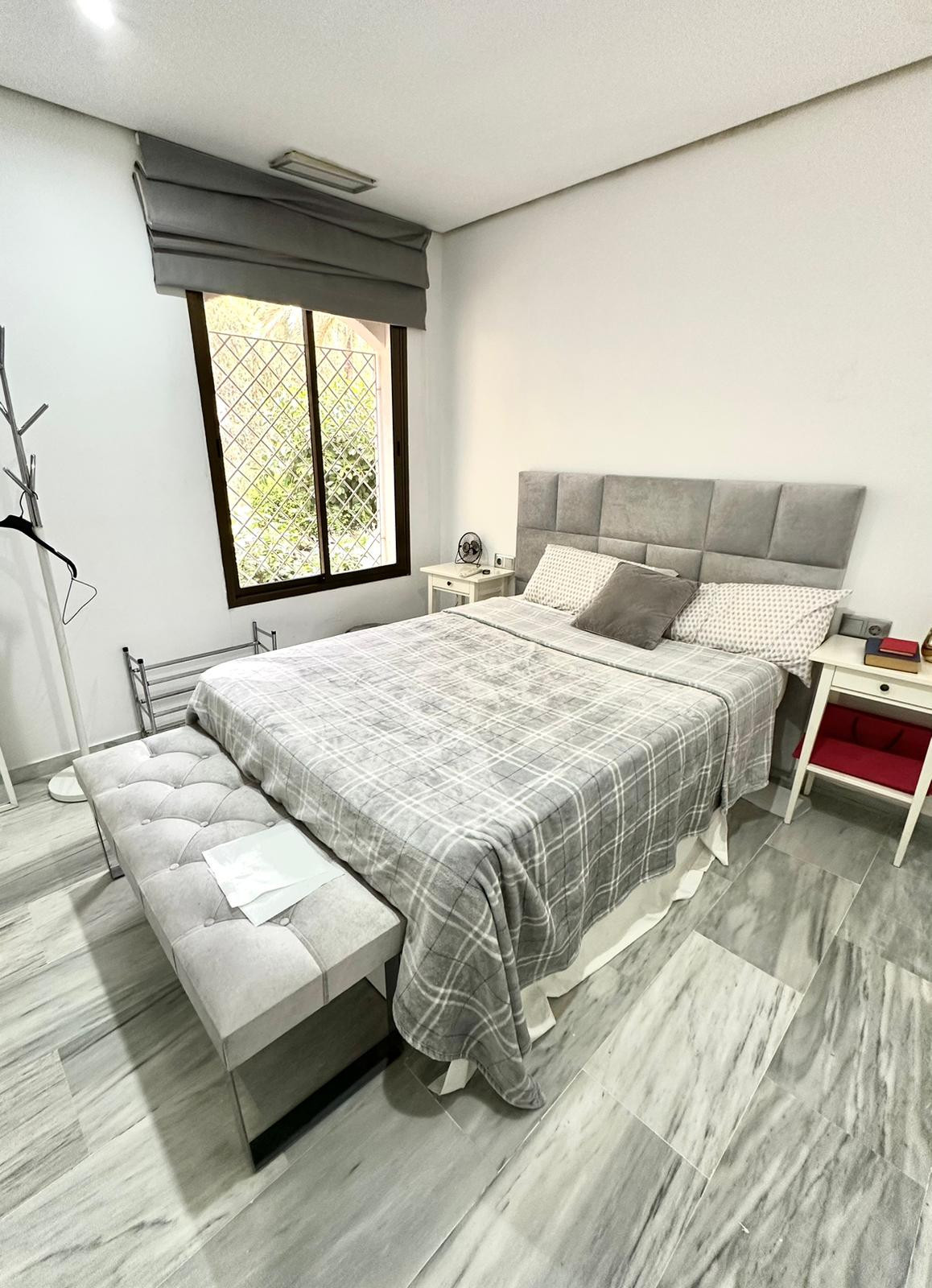 Se vende Apartamento Planta Media de 3 dormitorios en Costa Del Sol, Málaga, España