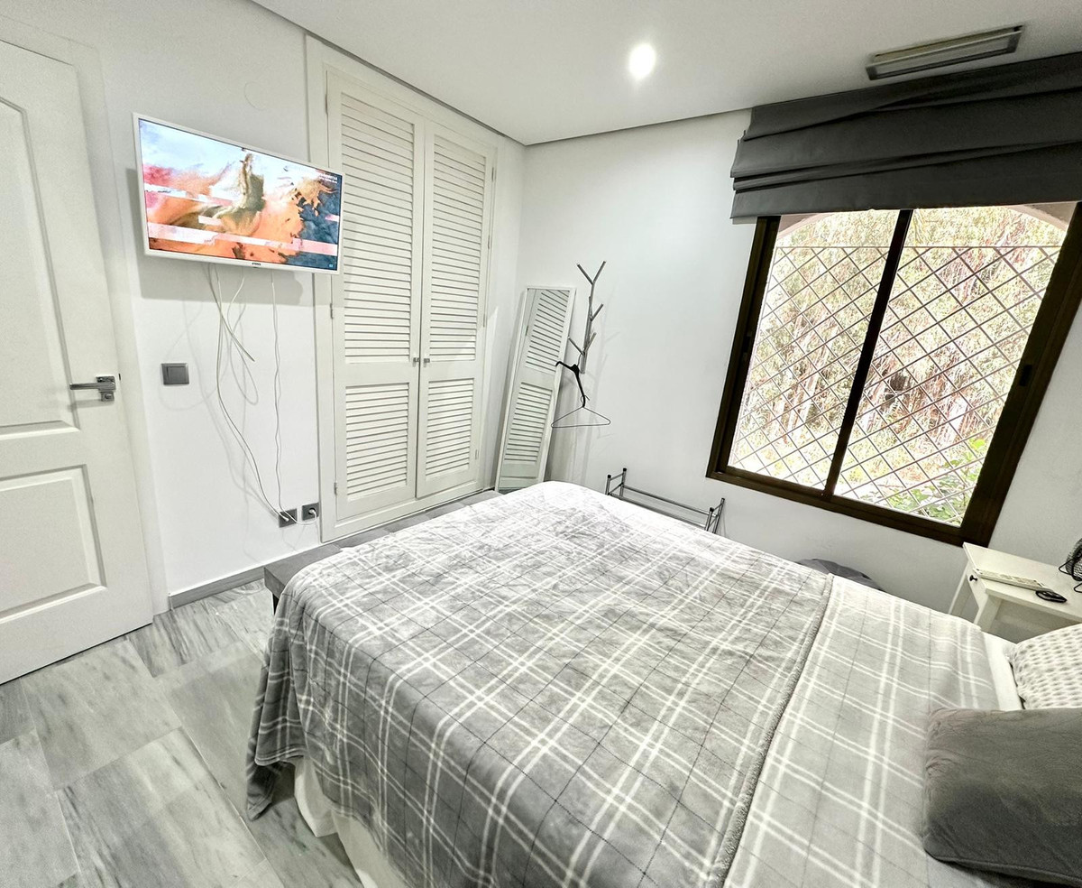 Se vende Apartamento Planta Media de 3 dormitorios en Costa Del Sol, Málaga, España