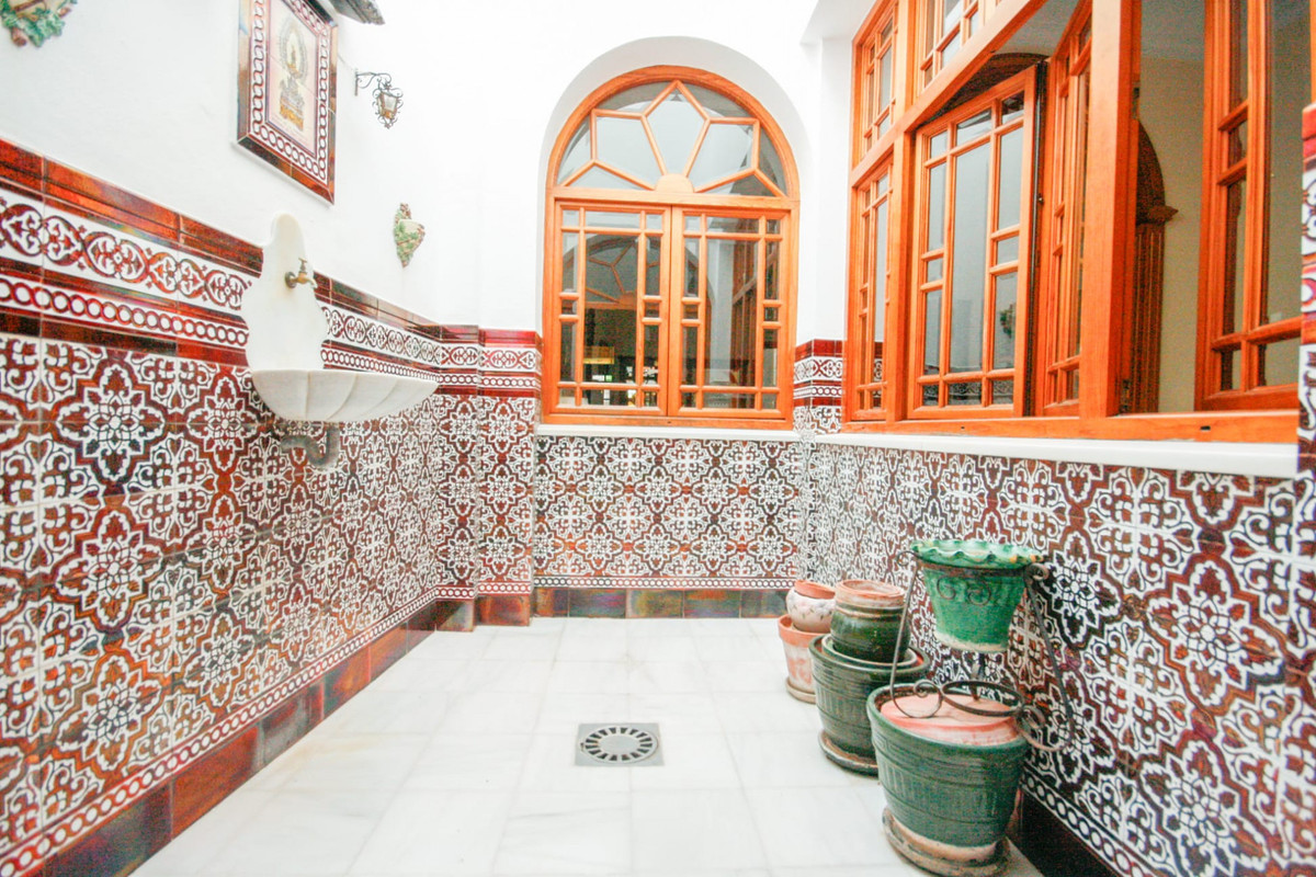 Se vende Adosada de 5 dormitorios en Costa Del Sol, Málaga, España