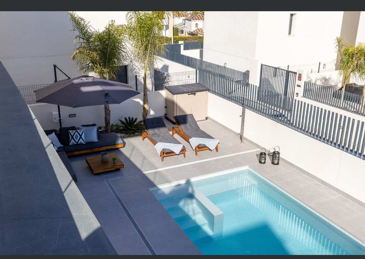 3 Bed Townhouse for sale in La Finca Golf Costa Blanca, Alicante, Spain