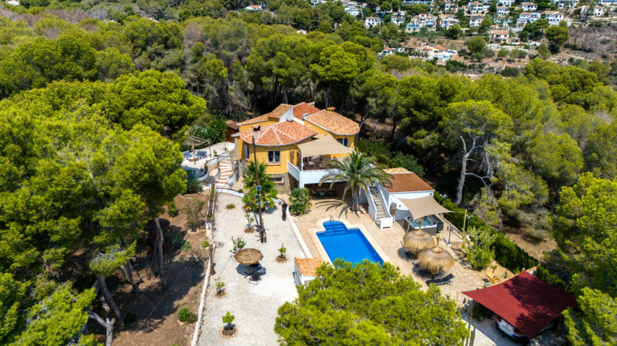 Se vende Villa - Chalet de 4 dormitorios en Costa Blanca, Alicante, España