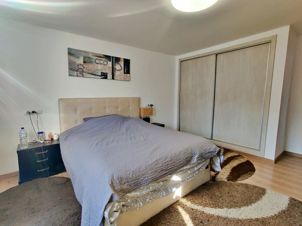 Se vende Villa - Chalet de 4 dormitorios en Costa Blanca, Alicante, España