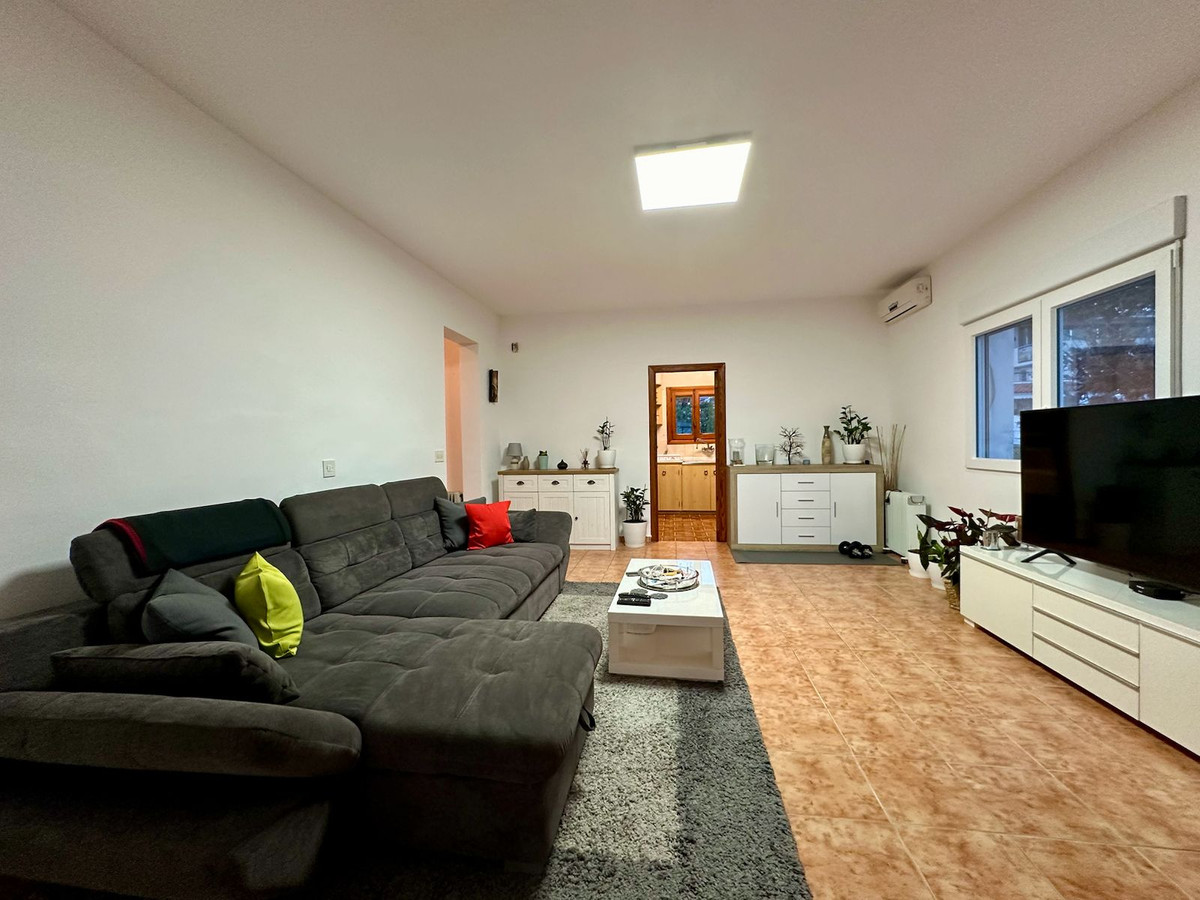Se vende Villa - Chalet de 4 dormitorios en Costa Blanca, Alicante, España