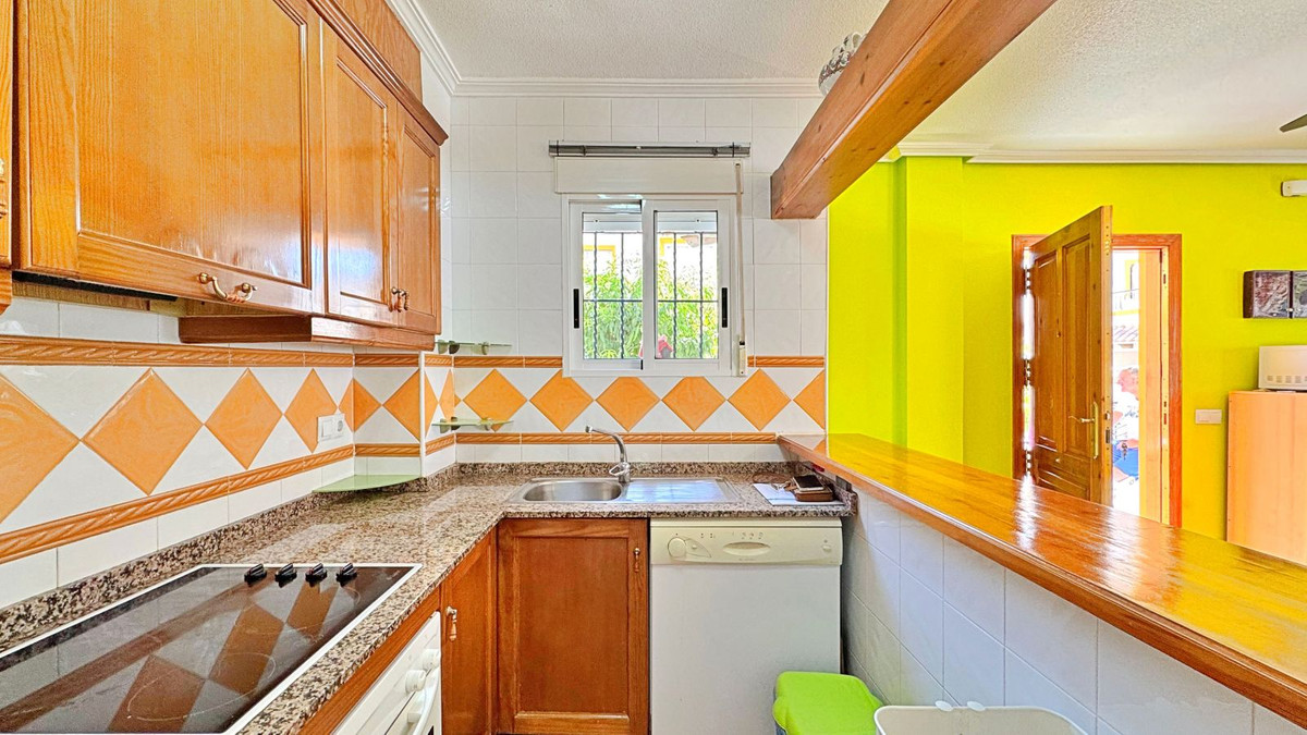 Se vende Adosada de 2 dormitorios en Costa Blanca, Alicante, España