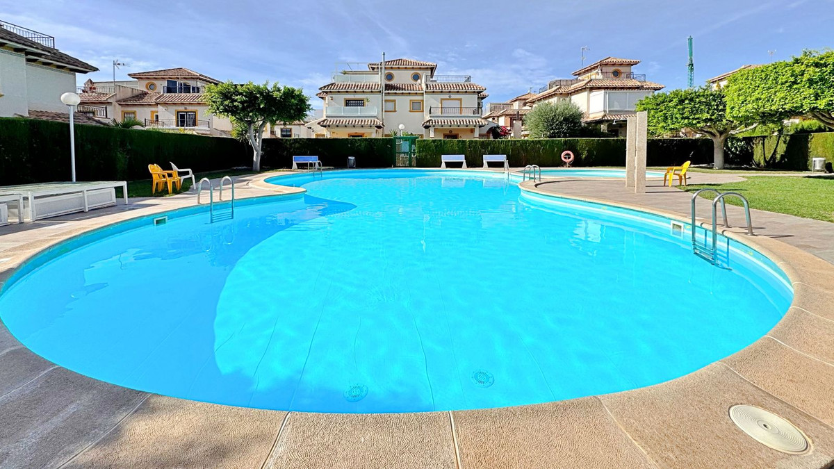 Se vende Adosada de 2 dormitorios en Costa Blanca, Alicante, España