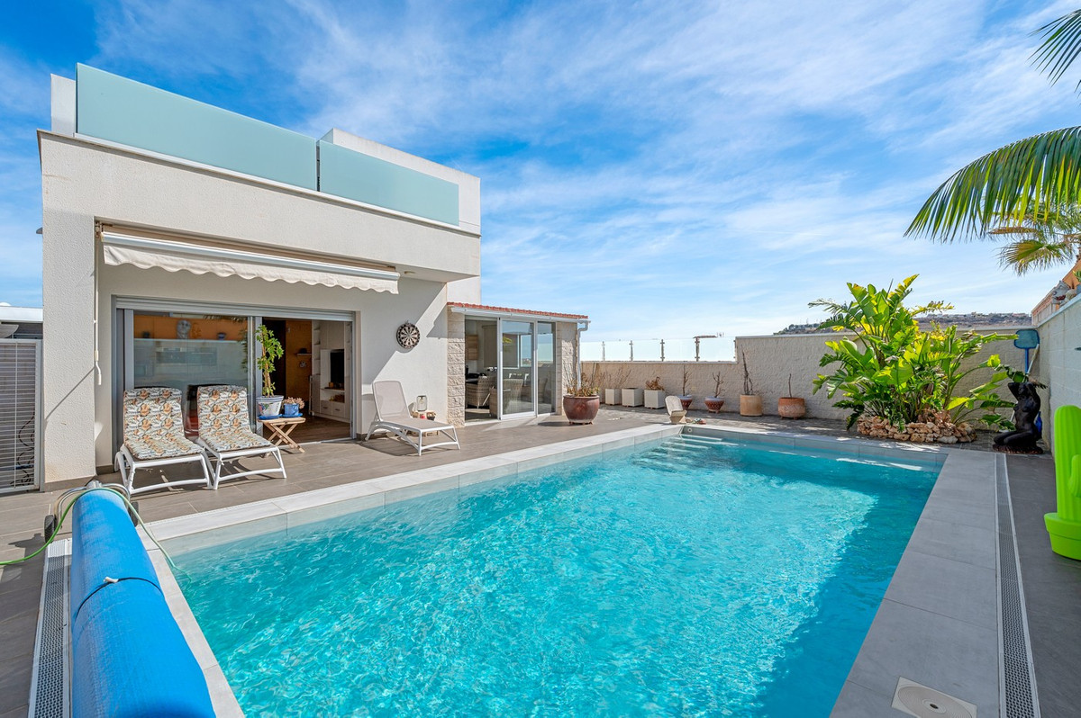2 Bed Townhouse for sale in Benijofar Costa Blanca, Alicante, Spain