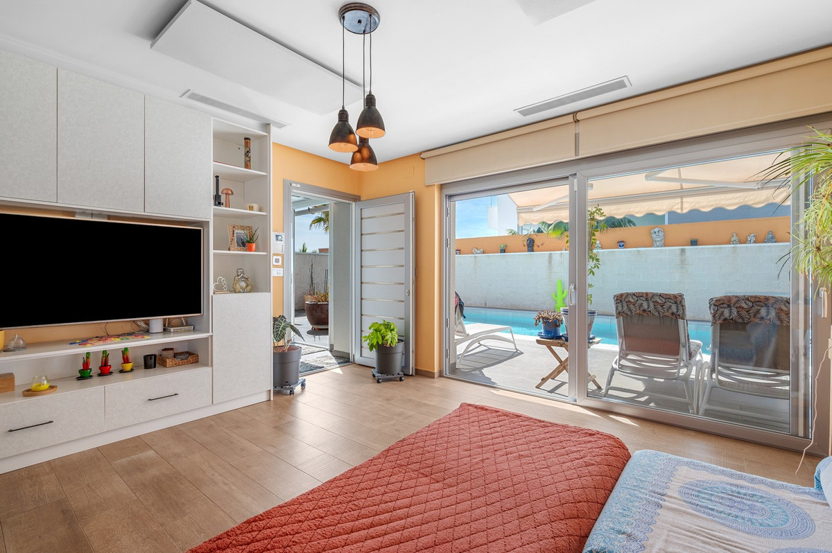 2 Bed Townhouse for sale in Benijofar Costa Blanca, Alicante, Spain