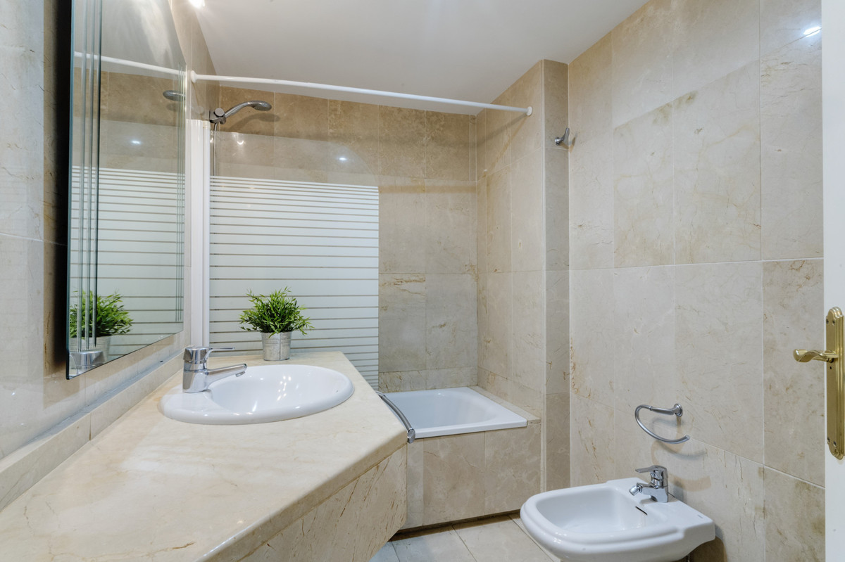 Se vende Apartamento Planta Baja de 1 dormitorios en Costa Del Sol, Málaga, España