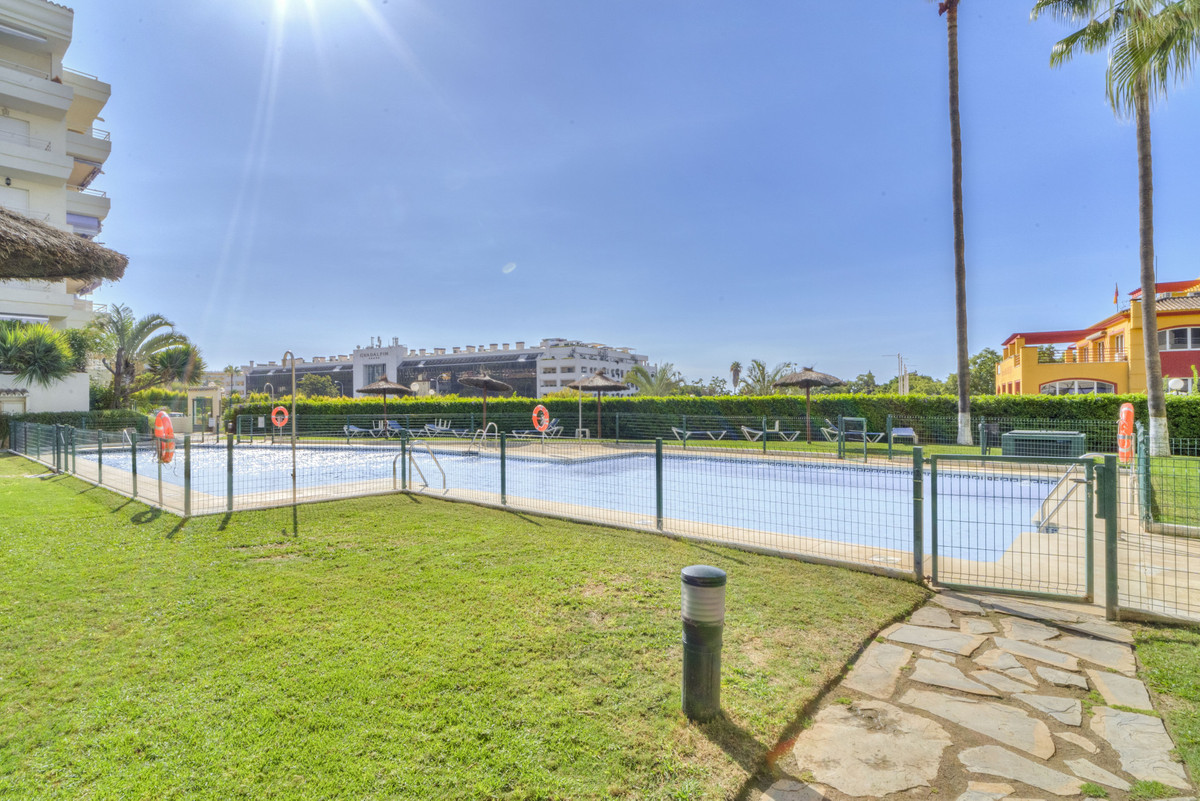 Se vende Apartamento Planta Baja de 1 dormitorios en Costa Del Sol, Málaga, España