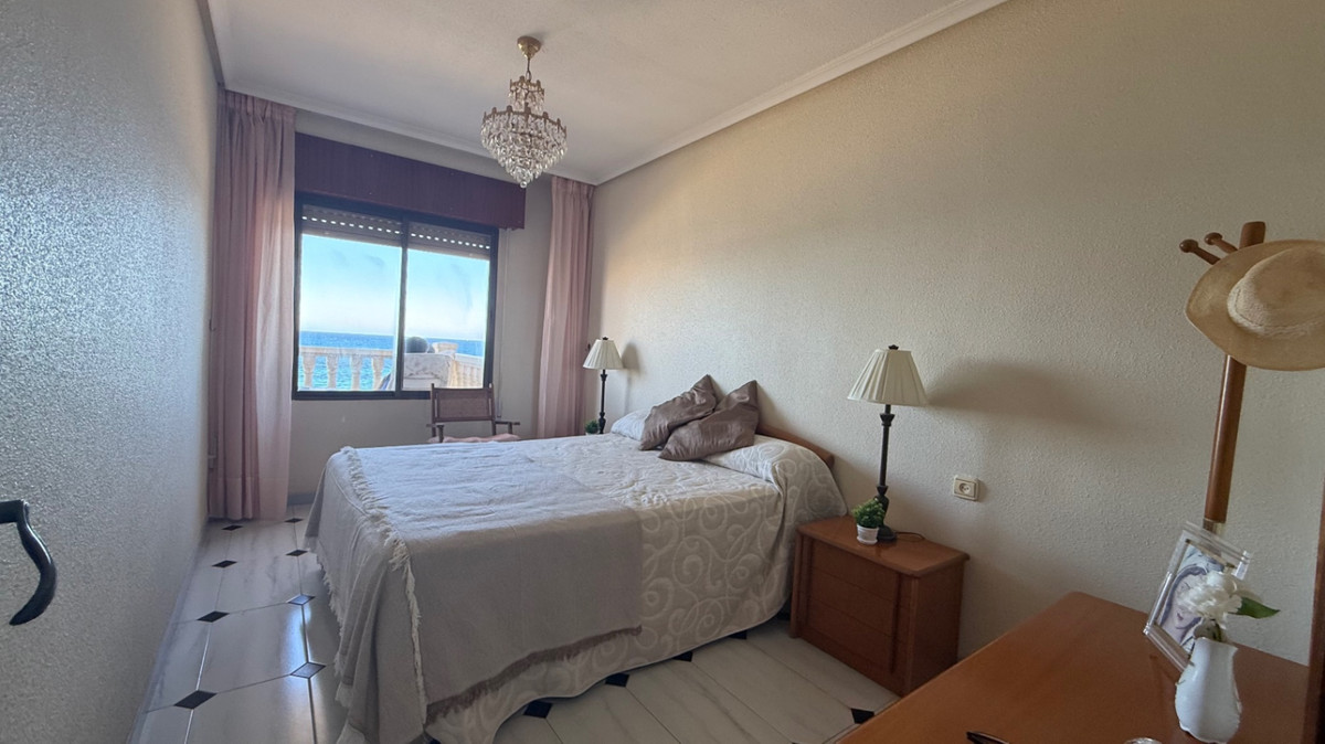 Se vende Apartamento Planta Baja de 3 dormitorios en Costa Blanca, Alicante, España