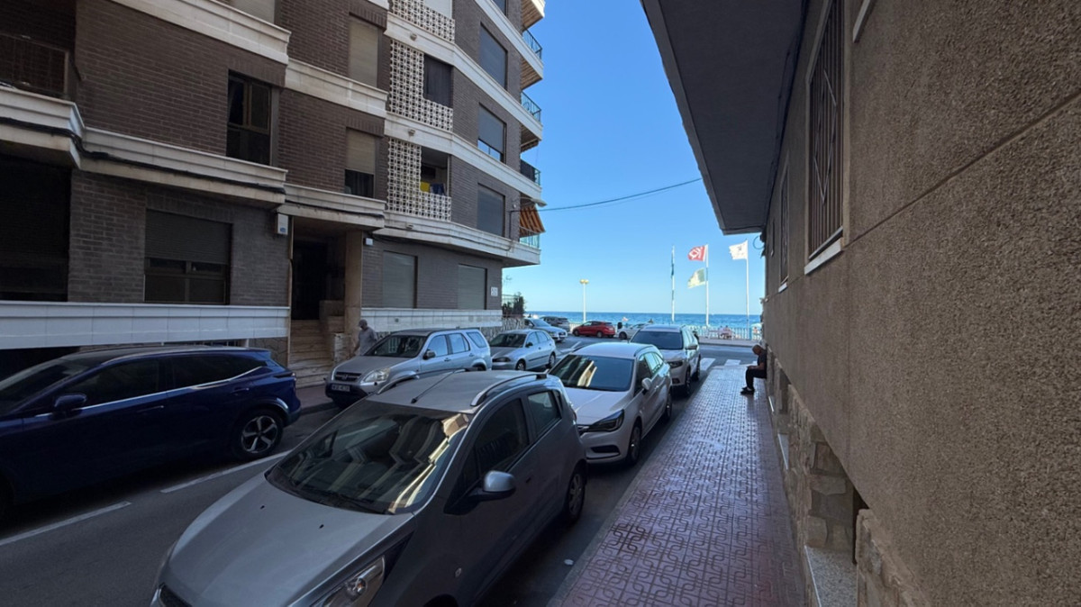 Se vende Apartamento Planta Baja de 3 dormitorios en Costa Blanca, Alicante, España