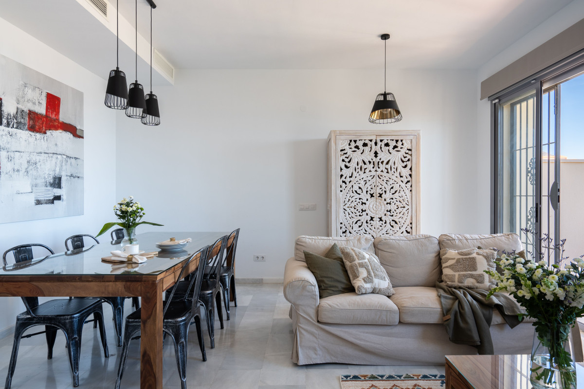 5 Bed Townhouse for sale in Fuengirola Costa Del Sol, Málaga, Spain