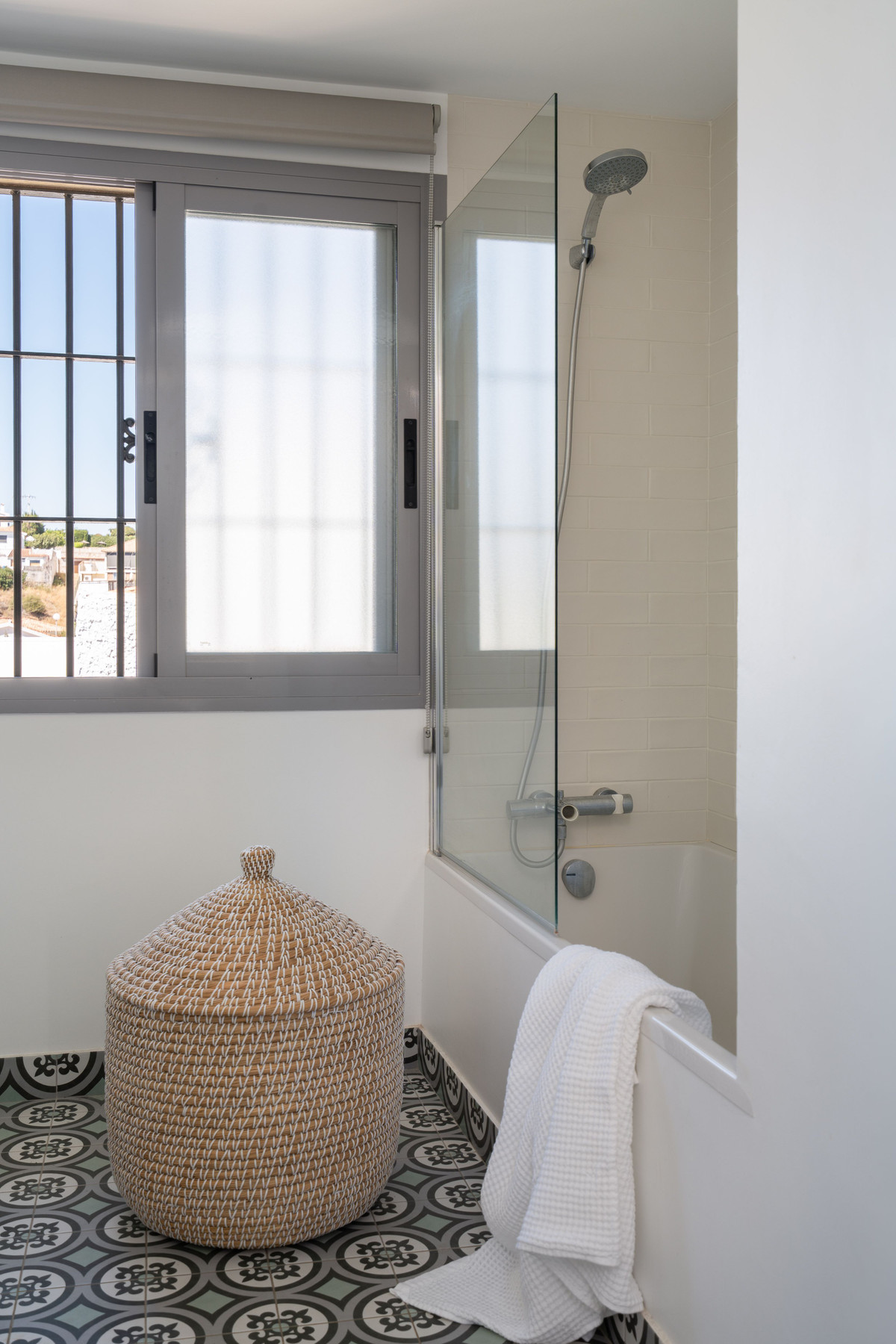 5 Bed Townhouse for sale in Fuengirola Costa Del Sol, Málaga, Spain