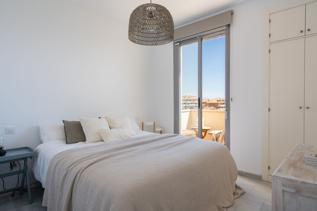 5 Bed Townhouse for sale in Fuengirola Costa Del Sol, Málaga, Spain