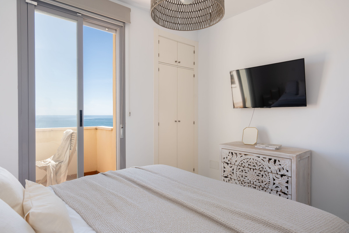 5 Bed Townhouse for sale in Fuengirola Costa Del Sol, Málaga, Spain
