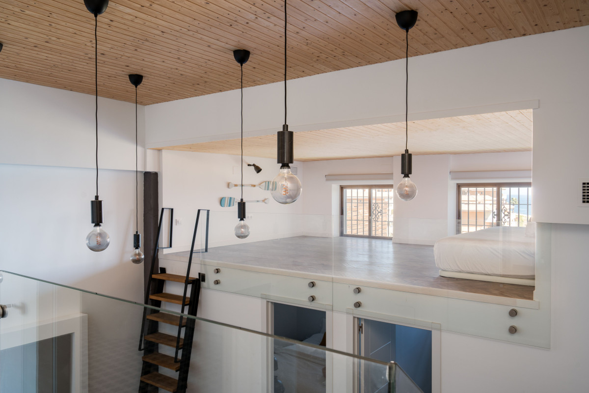 5 Bed Townhouse for sale in Fuengirola Costa Del Sol, Málaga, Spain
