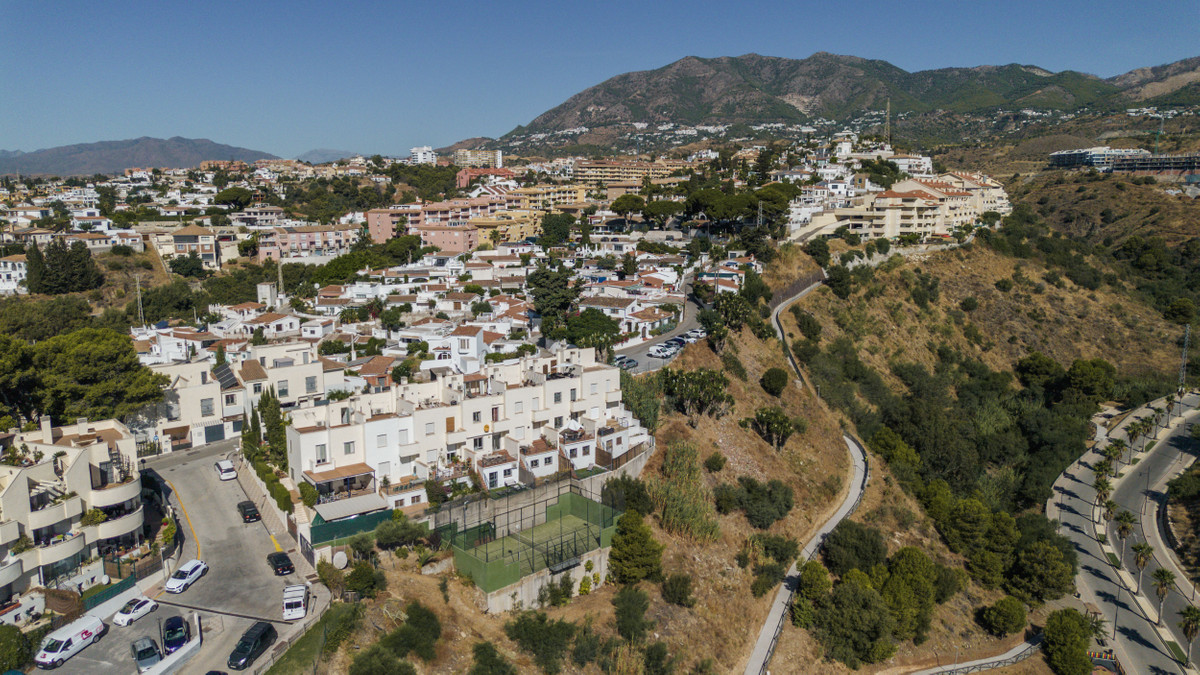 5 Bed Townhouse for sale in Fuengirola Costa Del Sol, Málaga, Spain