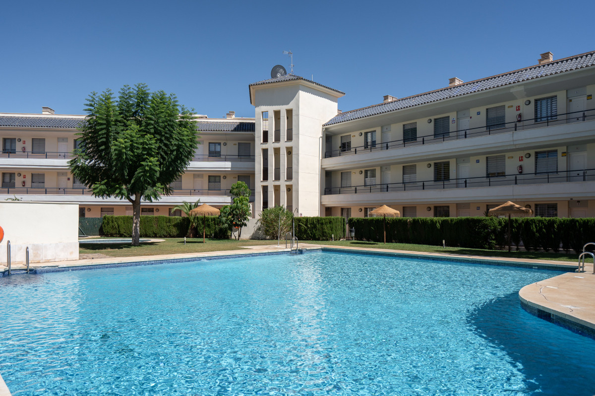 5 Bed Townhouse for sale in Fuengirola Costa Del Sol, Málaga, Spain
