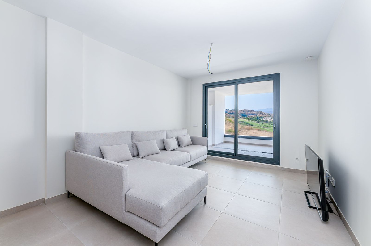 Se vende Apartamento Planta Media de 2 dormitorios en Costa Del Sol, Málaga, España