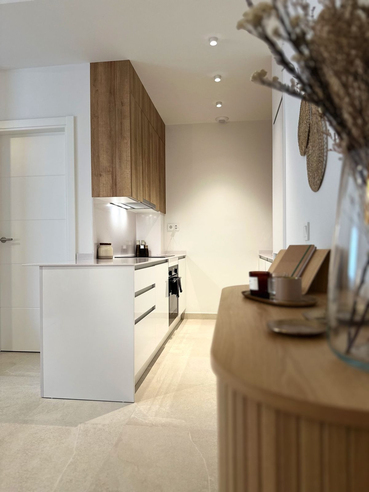 2 Bed Apartment for sale in Estepona Costa Del Sol, Málaga, Spain