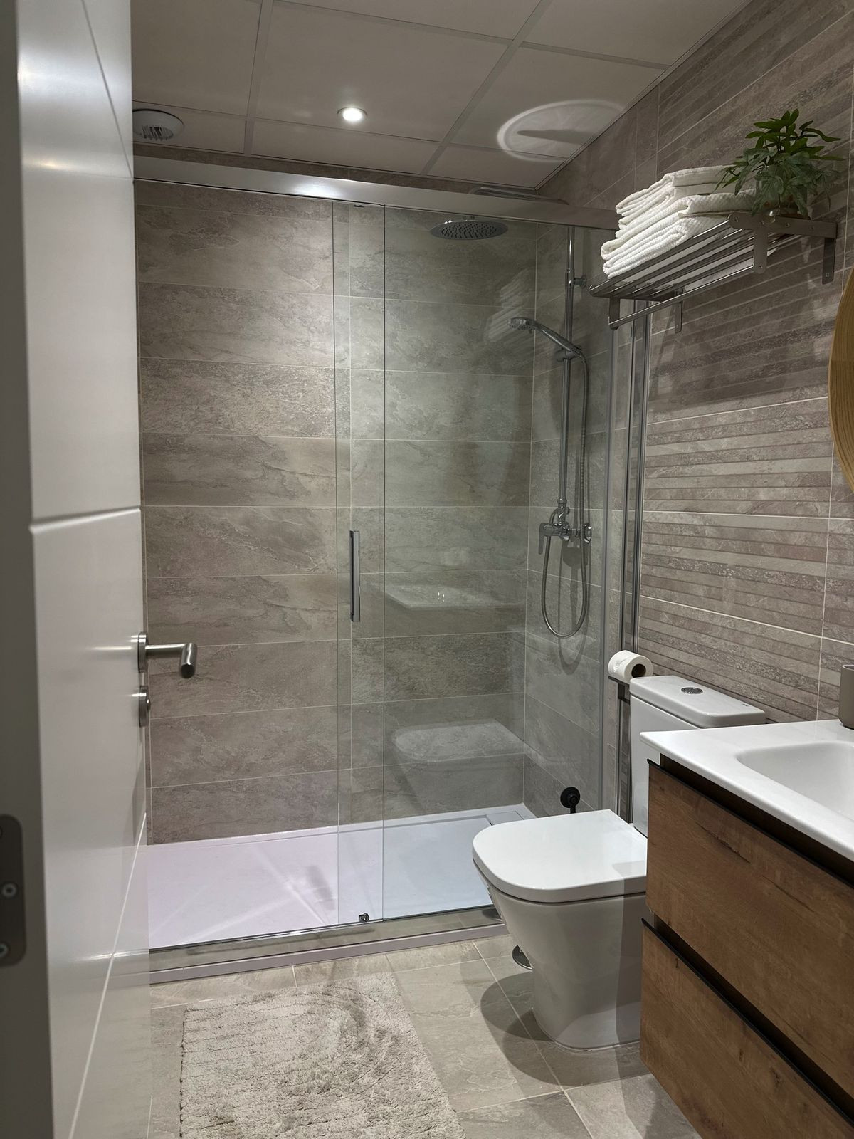 2 Bed Apartment for sale in Estepona Costa Del Sol, Málaga, Spain