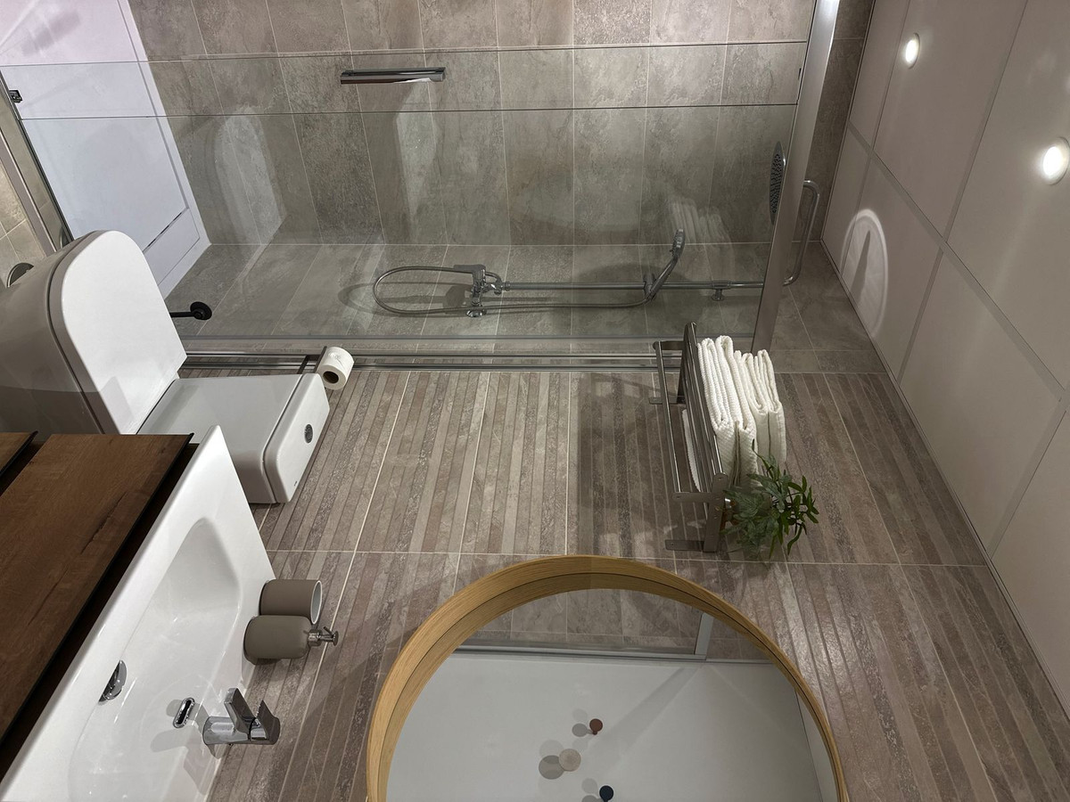 2 Bed Apartment for sale in Estepona Costa Del Sol, Málaga, Spain