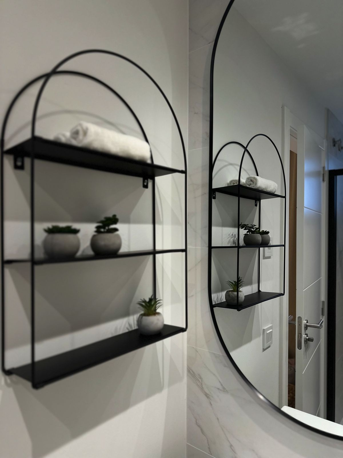 2 Bed Apartment for sale in Estepona Costa Del Sol, Málaga, Spain