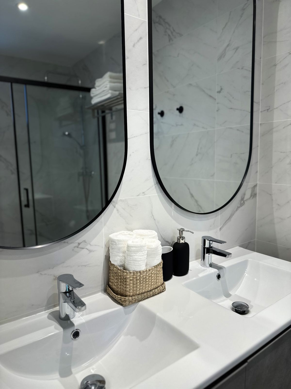 2 Bed Apartment for sale in Estepona Costa Del Sol, Málaga, Spain