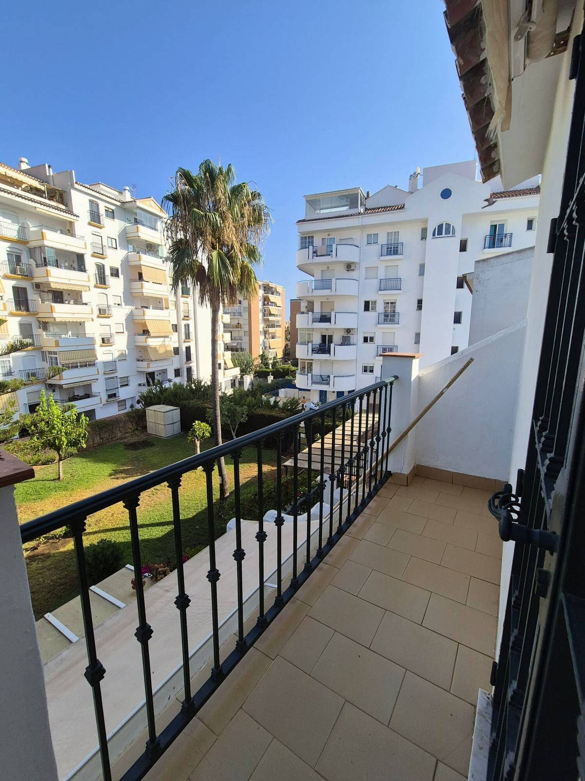 Se vende Adosada de 5 dormitorios en Costa Del Sol, Málaga, España