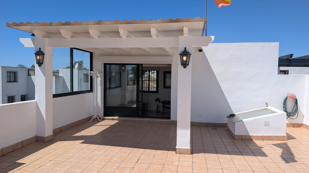 4 Bed Townhouse for sale in San Pedro De Alcántara Costa Del Sol, Málaga, Spain