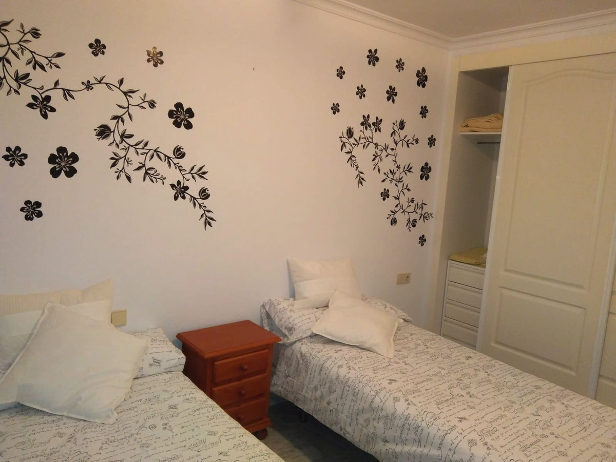 1 Bed Apartment for sale in Marbella Costa Del Sol, Málaga, Spain