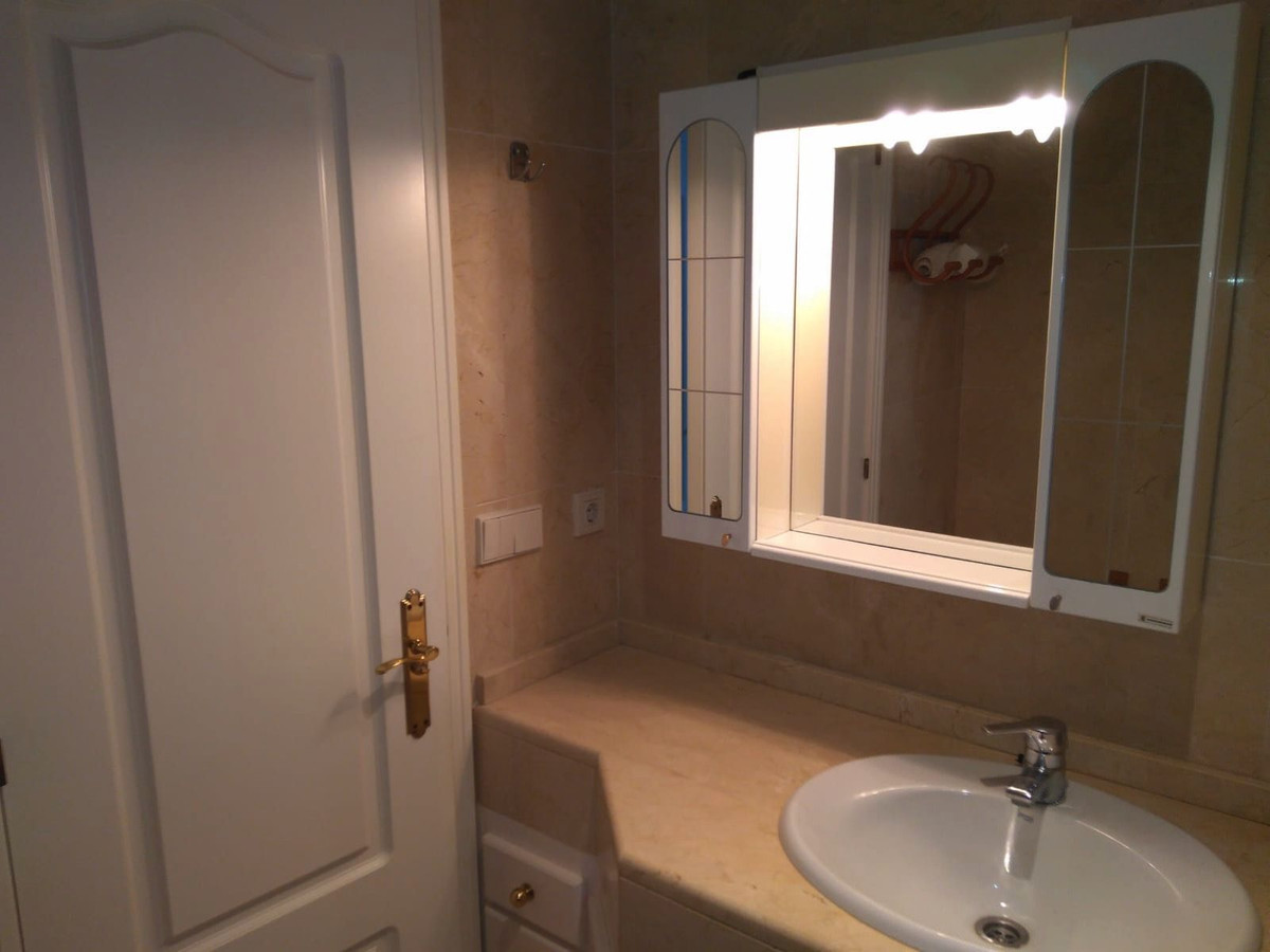 1 Bed Apartment for sale in Marbella Costa Del Sol, Málaga, Spain