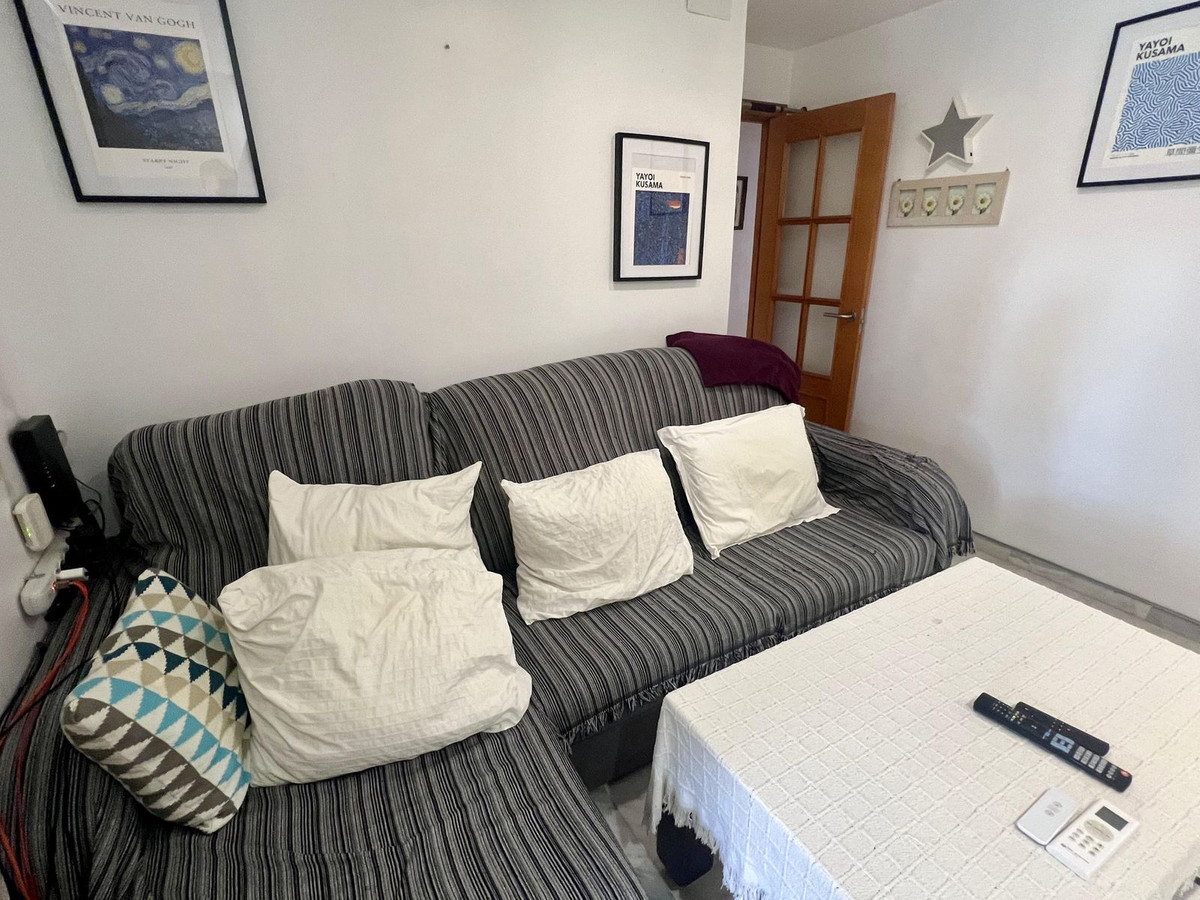 Se vende Apartamento Planta Media de 3 dormitorios en Costa Del Sol, Málaga, España