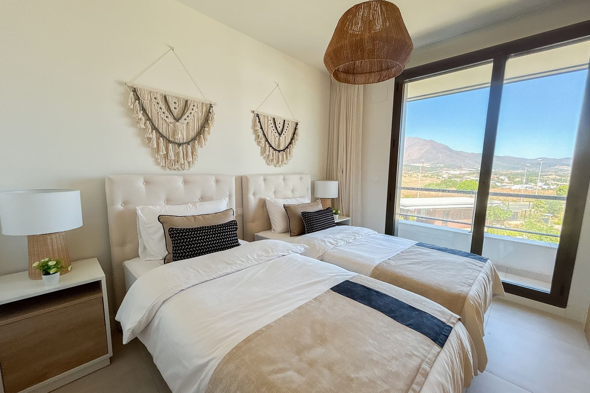 Se vende Apartamento Planta Media de 2 dormitorios en Costa Del Sol, Málaga, España