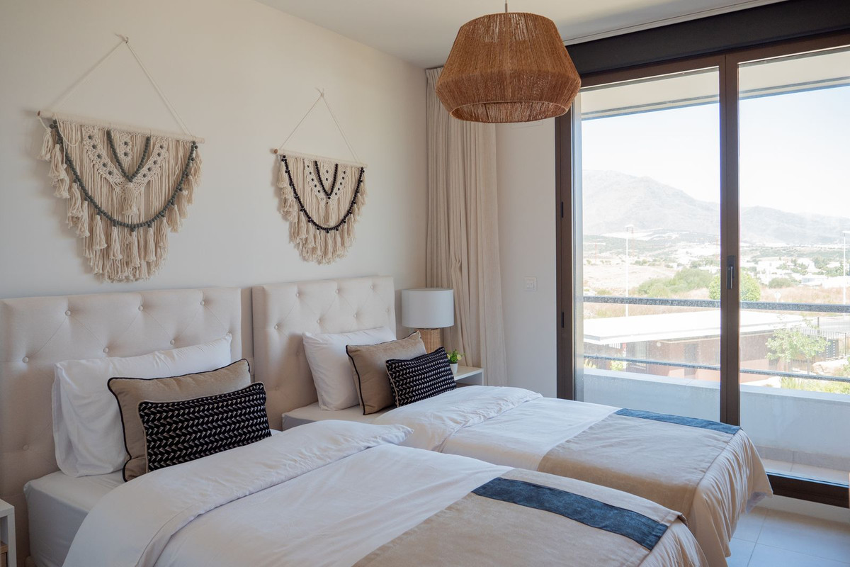 Se vende Apartamento Planta Media de 2 dormitorios en Costa Del Sol, Málaga, España