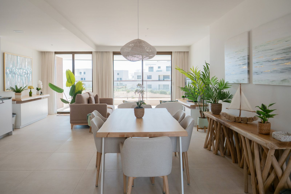 Se vende Apartamento Planta Media de 2 dormitorios en Costa Del Sol, Málaga, España