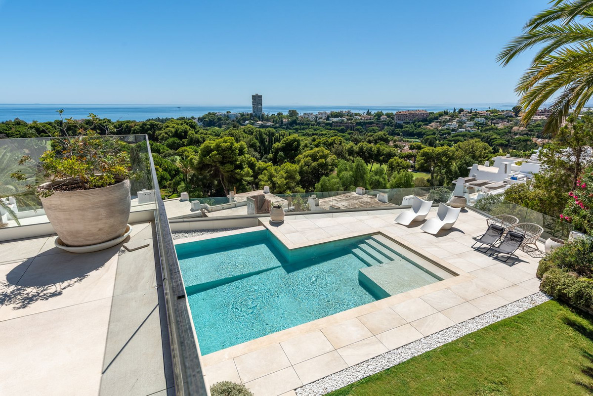 Se vende Villa - Chalet de 4 dormitorios en Costa Del Sol, Málaga, España