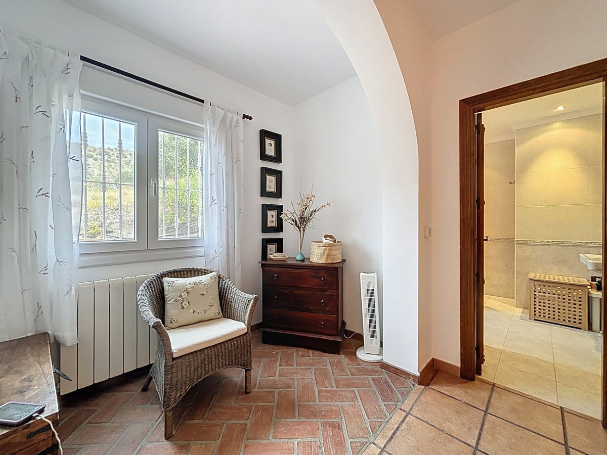 Se vende Villa - Chalet de 3 dormitorios en Costa Del Sol East, Málaga, España