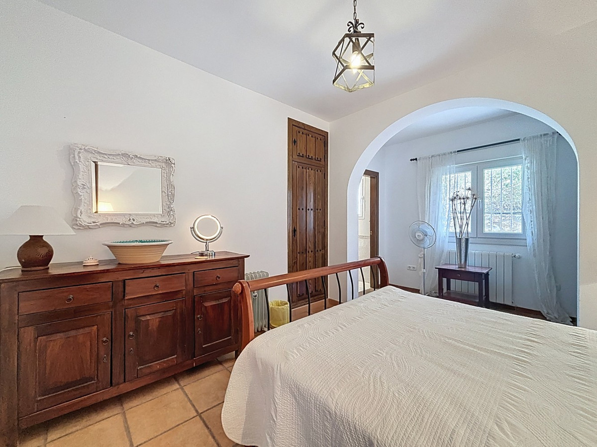 Se vende Villa - Chalet de 3 dormitorios en Costa Del Sol East, Málaga, España